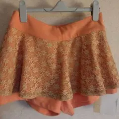 LIP SERVICE♡新品未使用　ペプラム付きショートパンツ♡のサムネイル