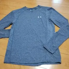 Under Armour Lサイズ ダークブルー 長袖Tシャツヒ―トギア　中古