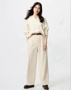 UNIQLO タックワイドパンツ ナチュラル