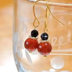 オレンジガーネットとモリオンのピアス