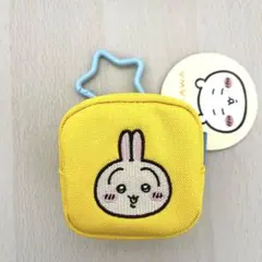 【新品】ちいかわ カラビナつき刺繍スクエアミニポーチ うさぎ