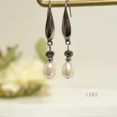 淡水パール＆モカブラウン・クリスタル　ピアス　真珠　オフィスカジュアル