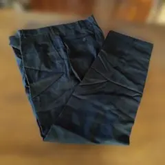 ユニクロ　黒　スラックス　サイズ91