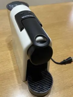 【美品】Nespresso ネスプレッソ エッセンサ ミニ ピュアホワイトのサムネイル