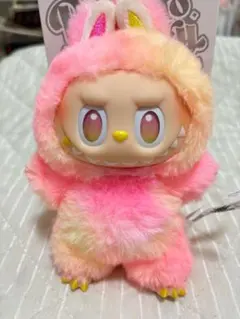 ラブブ　エナジー　ぬいぐるみ　ポップマート　LOYALTY ペンダント