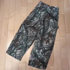 カジュアルジーンズ　パンツ　Sサイズ