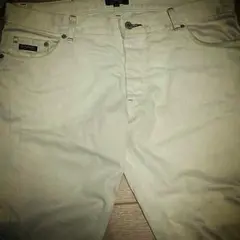 BURBERRY BLACK LABEL 白ジーンズ