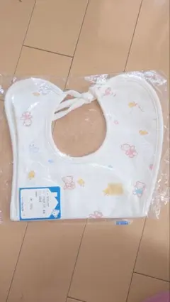 ファミリア　スタイ・よだれかけ