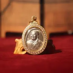 アチャン・コムデート 初代金属製自身像プラクルアン アチャン・コムデート 初代金属製自身像プラクルアン - メルカリ