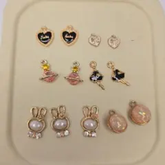 ③チャームセット 13個 ゴールド デザイン多様