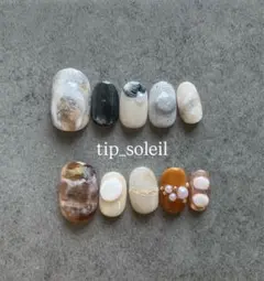 Item thumbnail for item dc8e8cb8-f13d-4c0f-8320-150da951605a