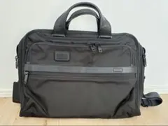 ブリーフケース