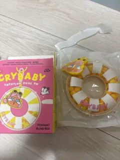 CRYBABY VACATION MODE ON ペンダント