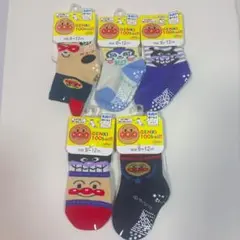 新品　アンパンマン靴下　5足セット9-12cm ベビーソックス滑り止め付き