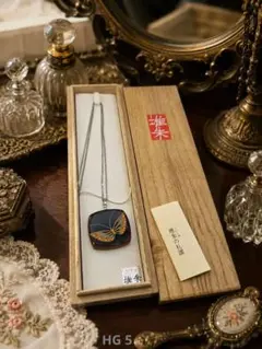 高級・伝統工芸】本鼈甲 黒甲 葉モチーフ 彫刻ネックレス ヴィンテージ 