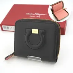 ✨Aランク✨　Ferragamo ミニ財布　ガンチーニ　バイカラー　カーフレザーのサムネイル