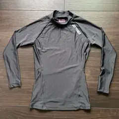 YONEX ブラック 長袖 インナー　アンダーシャツ　L