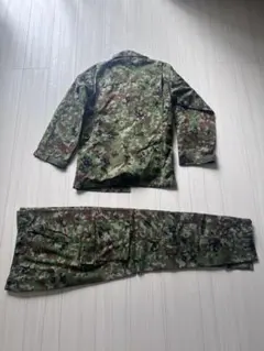 陸上自衛隊 迷彩服 戦闘服 上下セットレプリカ 2A - メルカリ