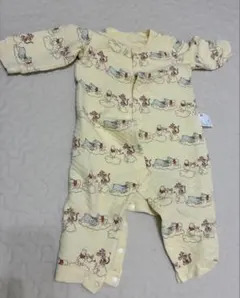 プーさんロンパース 80cm（UNIQLO）
