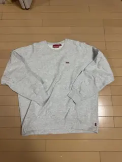 supreme スモールロゴ