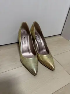 DIANA ダイアナ パンプス ゴールド ポインテッドトゥのサムネイル