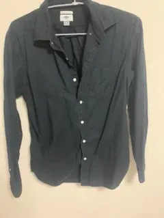 美品　黒シャツ