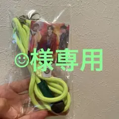 ミセスグリーンアップル　スマホショルダー