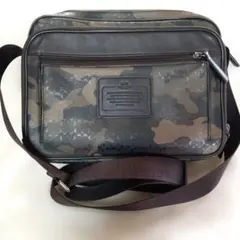 COACH ショルダーバッグ カモフラ柄のサムネイル
