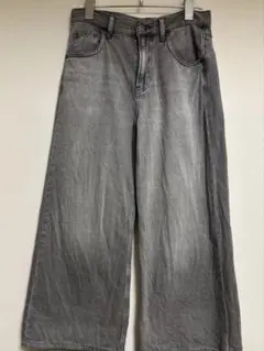 ユニクロ　ドレープワイドフレアジーンズ　デニム