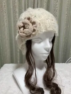 耳当て付き♡ベージュローズ×オフホワイトシャギー（カラフルドット）♡ニット帽