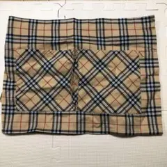 あ*中様 チェック柄エプロン ベージュと黒