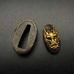 刀装具 金銀細工縁頭 楽天市場】日本刀装具 合口拵え 唐草の図 縁頭 鯉口鐺 銅地 金工