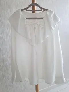 GU ジーユー フリルシャツ ホワイト M　春服　長袖