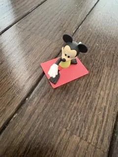 ガシャポン　ディズニーキャラクター　ヨガスタイル　フィギュア ミッキーマウス