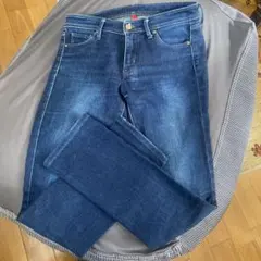 UNIQLO ストレートデニム 25サイズ