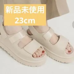 新品　UGG ゴールデングロウ　23.0cm アイボリーのサムネイル