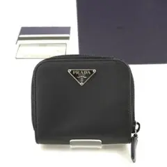 ✨未使用展示品・箱保証書付き✨　PRADA ミニ財布　サフィアーノ　ブラック ほぼ未使用品 箱・カード付き PRADA プラダ 折り財布