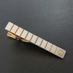 Item thumbnail for item e61d0428-1f02-48c5-8c93-39f88f6e4356