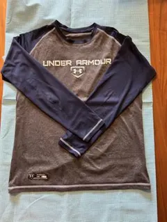 【SALE】UNDER ARMOUR 長袖カットソー グレー/ネイビー