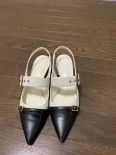 CHARLES & KEITHのサムネイル