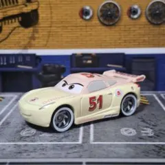 カーズトミカ C-49 クルーズラミレス (トーマスビルタイプ)