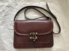 美品 ショルダーバッグ ステッチ ヌメ革 ベルト フラップバッグ 肩掛け 
