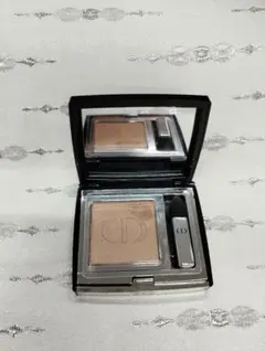 DIOR　MONO COULEUR　クチュールアイシャドウ530のサムネイル