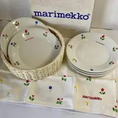 2025年最新】marimekko 食器セットの人気アイテム - メルカリ