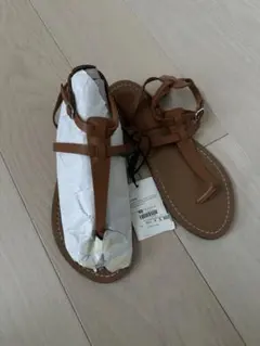 新品！未使用✨ZARA フラットサンダル