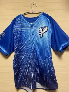 ベイスターズ宮崎選手の非売品ユニホーム・青のストライプ・新品未着用 サイズＬ ベイスターズ宮崎選手の非売品ユニホーム・青のストライプ・新品