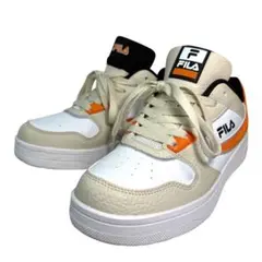美品 FILA フィラ スニーカー ローカット シボ加工
