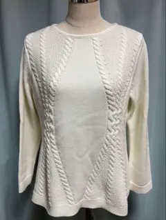 ホワイト ケーブルニット 長袖セーター