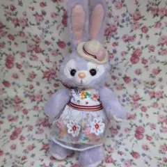 サニーファン薄紫の花柄ドレスのうさぎのステラルーぬいぐるみバッチ サニーファン薄紫の花柄ドレスのうさぎのステラルーぬいぐるみ