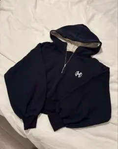 ネイビー フード付き クロップドスウェット